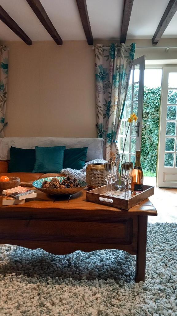 French Farmhouse Retreat - Chant Oiseau photo 4