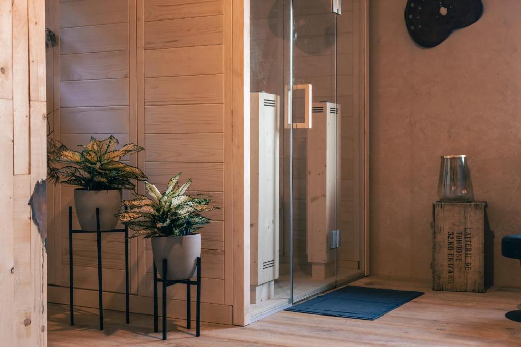 Unique Cottage w/ Amazing View & Private Wellness photo 3