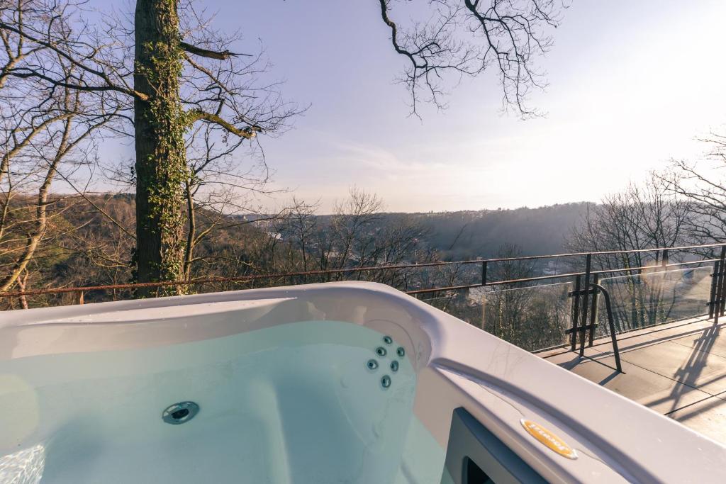 Unique Cottage w/ Amazing View & Private Wellness photo 2