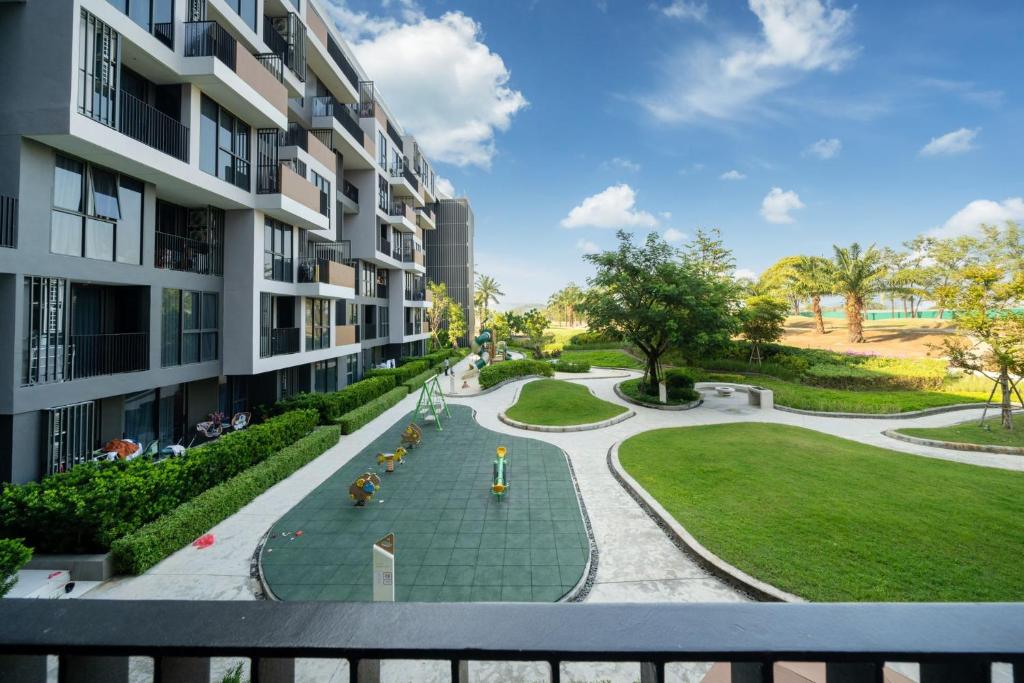 Skypark Laguna BangTao Beach Apartment-Long Term Lease