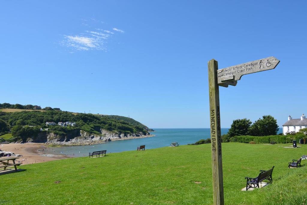 Arwel Aberporth photo 1