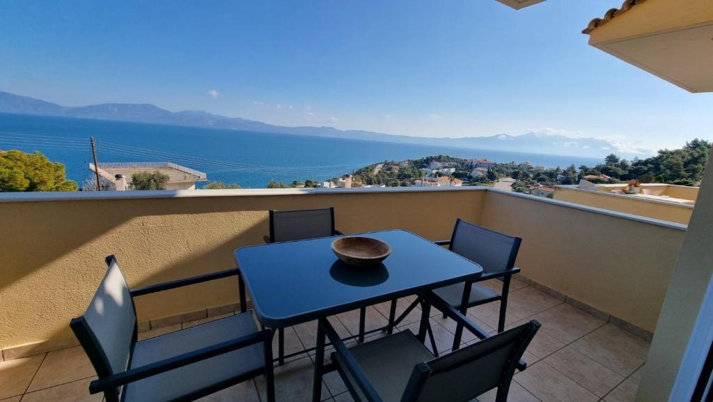 Apartment in Theologos photo 2