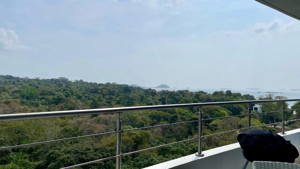 09I Jungle/Ocean View to thrill Nature Enthusiasts photo 2