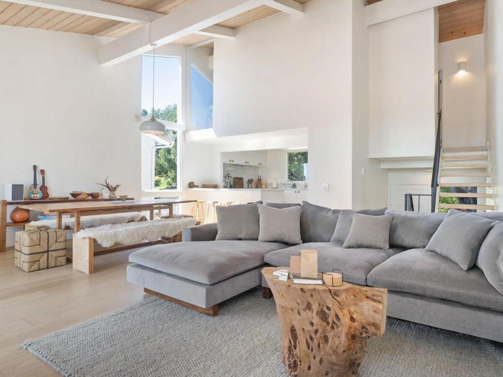 New Listing Ocean View Malibu Sanctuary photo 1