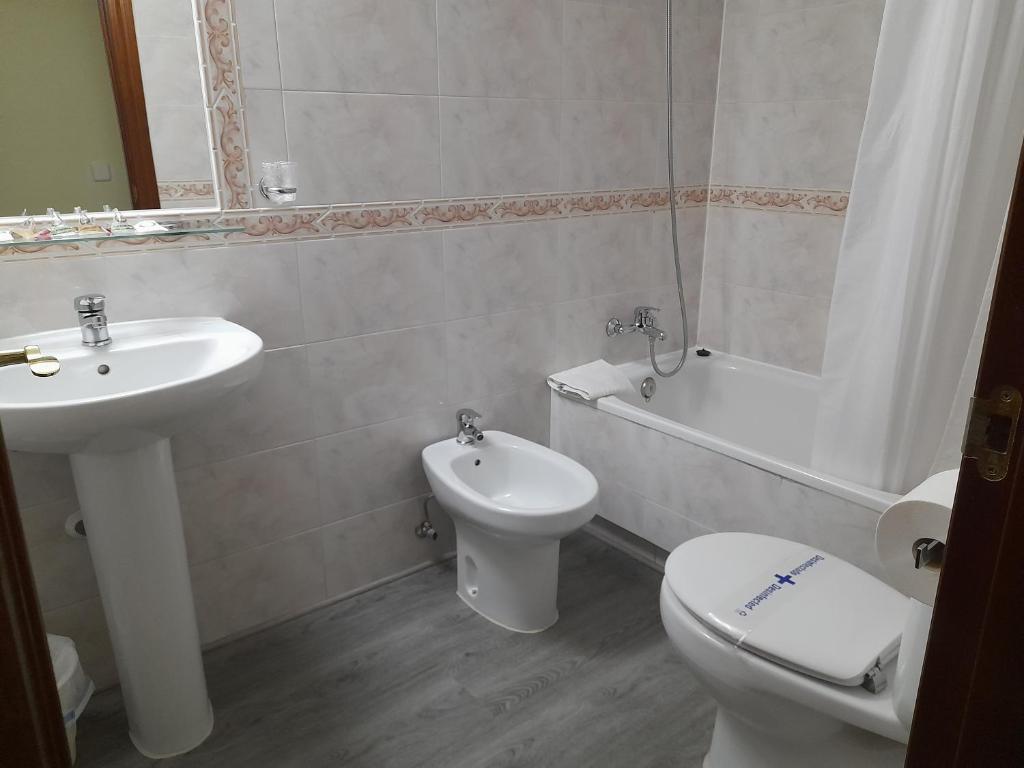 Hostal San Roque photo 4