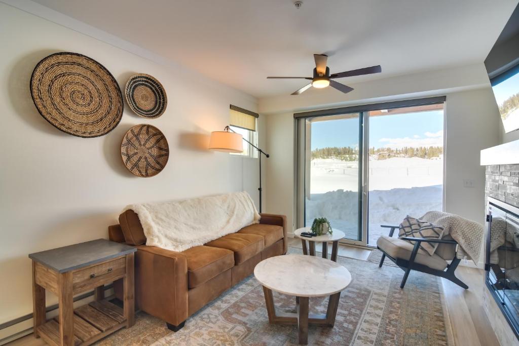 Bright Fraser Condo Near Skiing, Biking and Hiking! photo 4