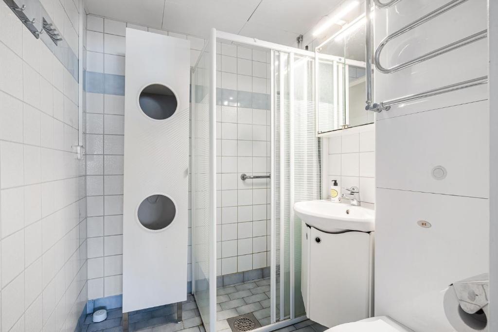 Quiet City Style Apartment photo 2