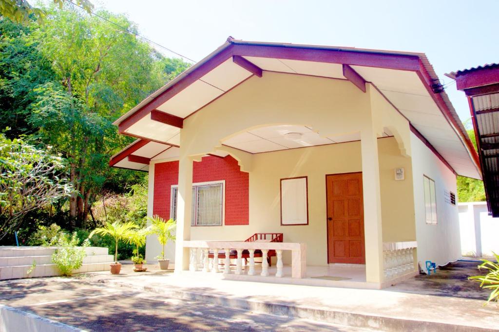 Номер (Бунгало с 2 спальнями), Sichang Shine Khao Resort