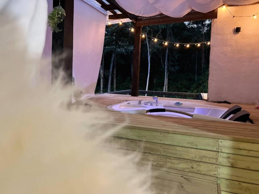 Cálida cabaña aeropuerto mde jacuzzi malla vista al bosque y wifi photo 2