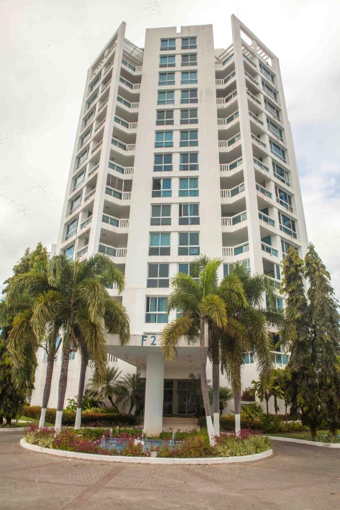 Founders Piso 10 photo 1
