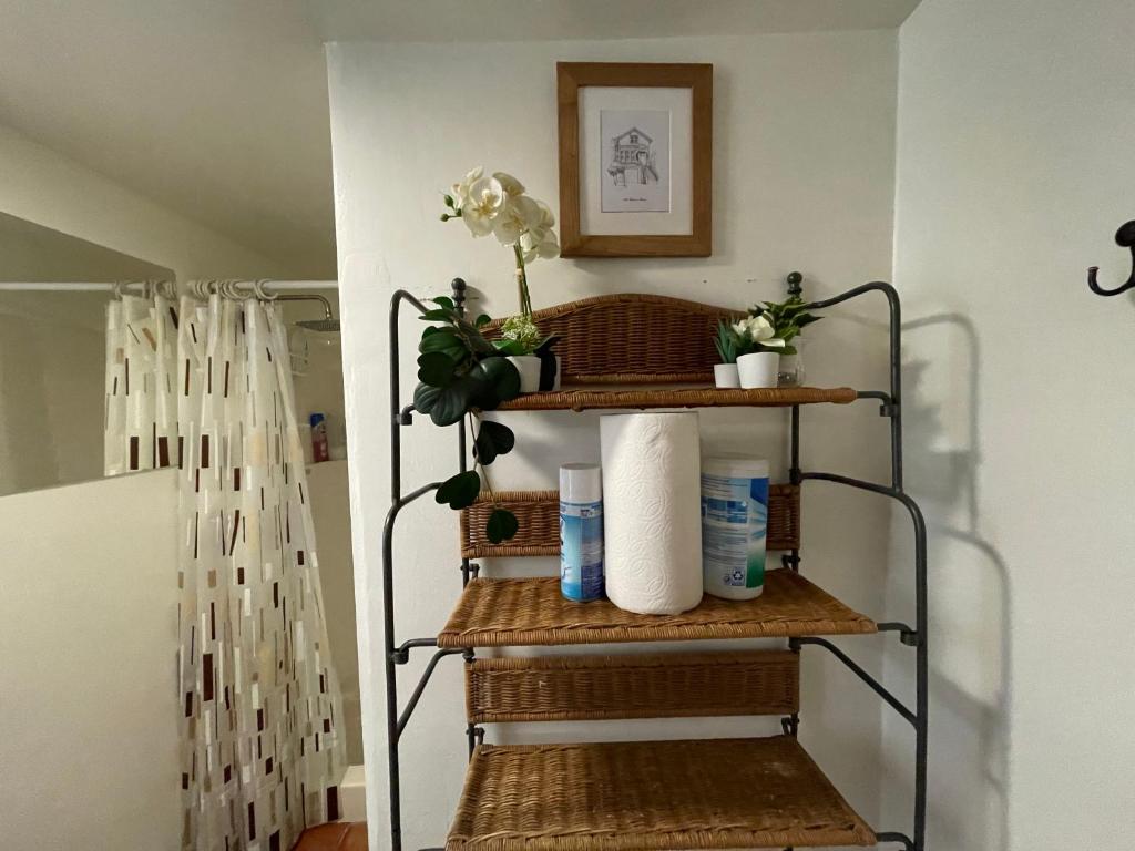 B-Love's Guest House photo 4
