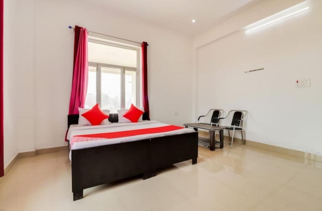 Hotel Sahu Room'S photo 2