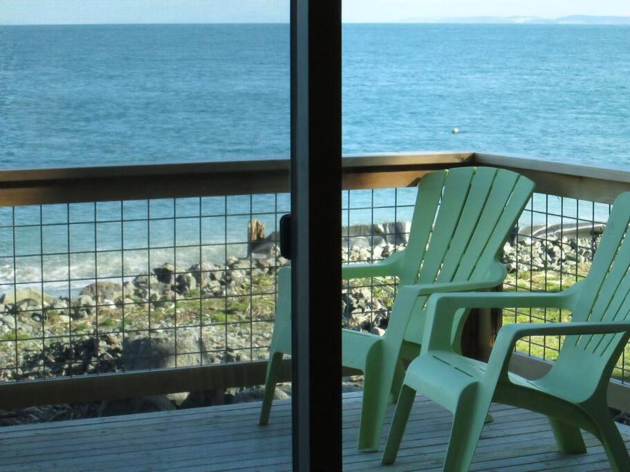Beachfront Sunroom Facin Protection Is@ Diamond Pt photo 4