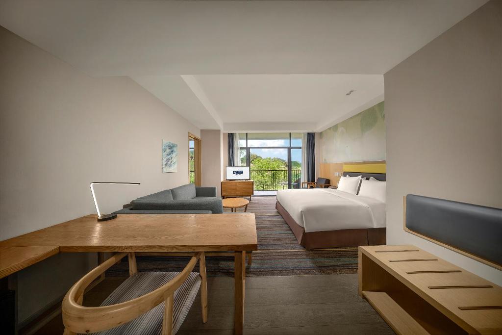 Holiday Inn Express Emei Mountain, an IHG Hotel photo 1
