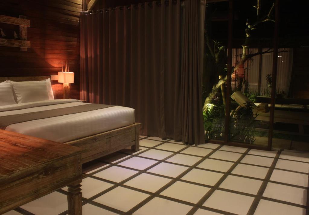 Umaya Ubud Villa - Tap to explore photos