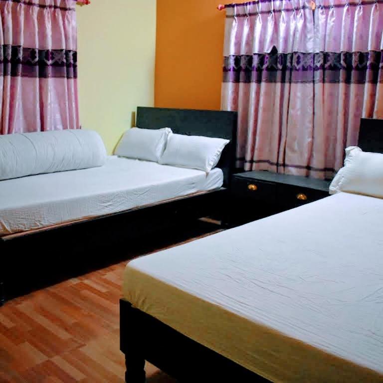 Hotel Majhukuna & Restaurant