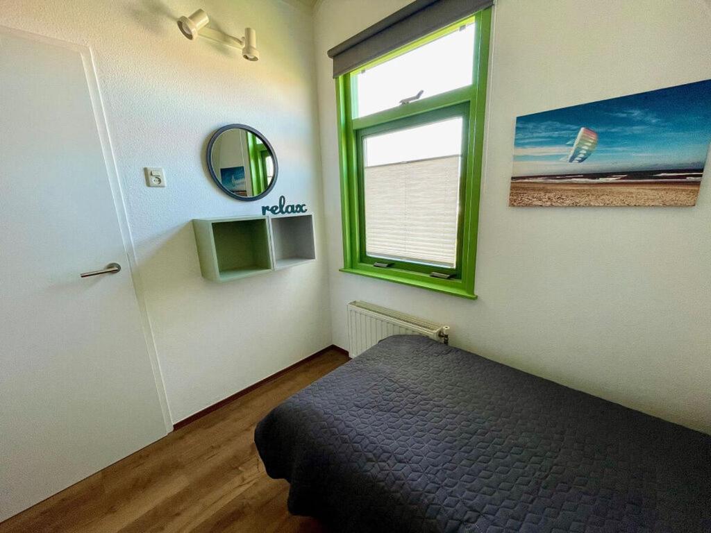 Nice cottage by the sea photo 2