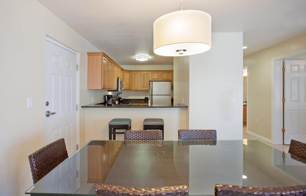 Holiday Inn Resort Grand Cayman, an IHG Hotel photo 3
