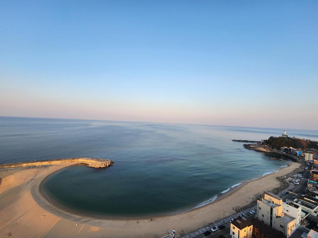 Sokcho Summitbay 1709 "Ocean View" photo 2