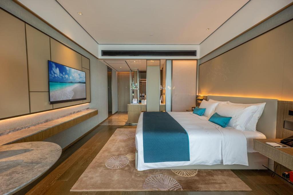 Blue Bay International Resort Hotel photo 2