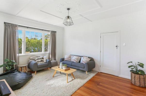 Central and Affordable - Cute Art Deco photo 1