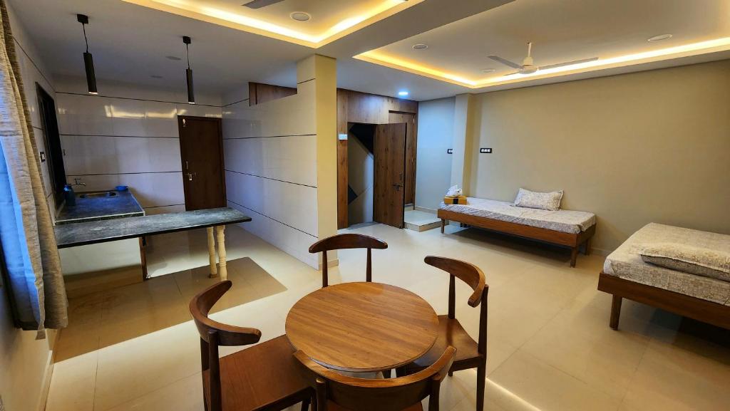 Amrutiya Apartment photo 2