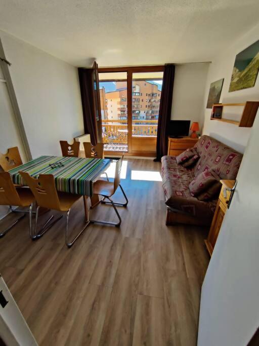 Family Ski Apartment in Val Thorens photo 1