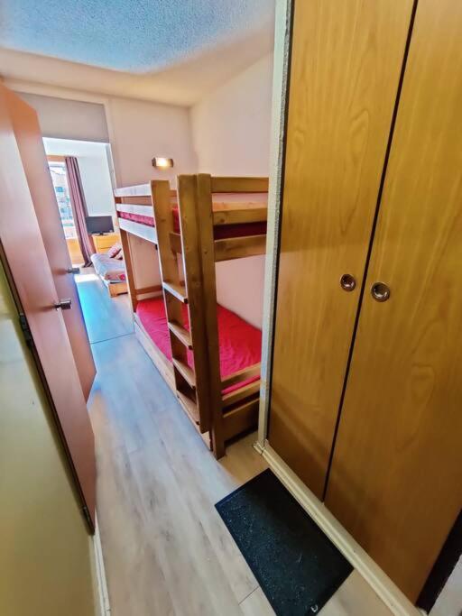 Family Ski Apartment in Val Thorens photo 2