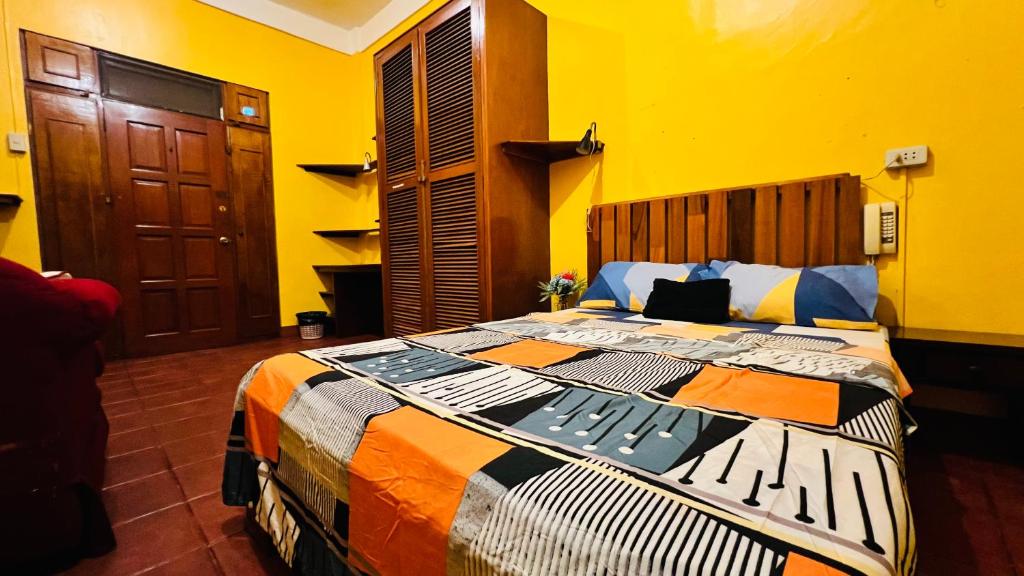Oasis in Mactan New Town, Villa Del Mar resort photo 3