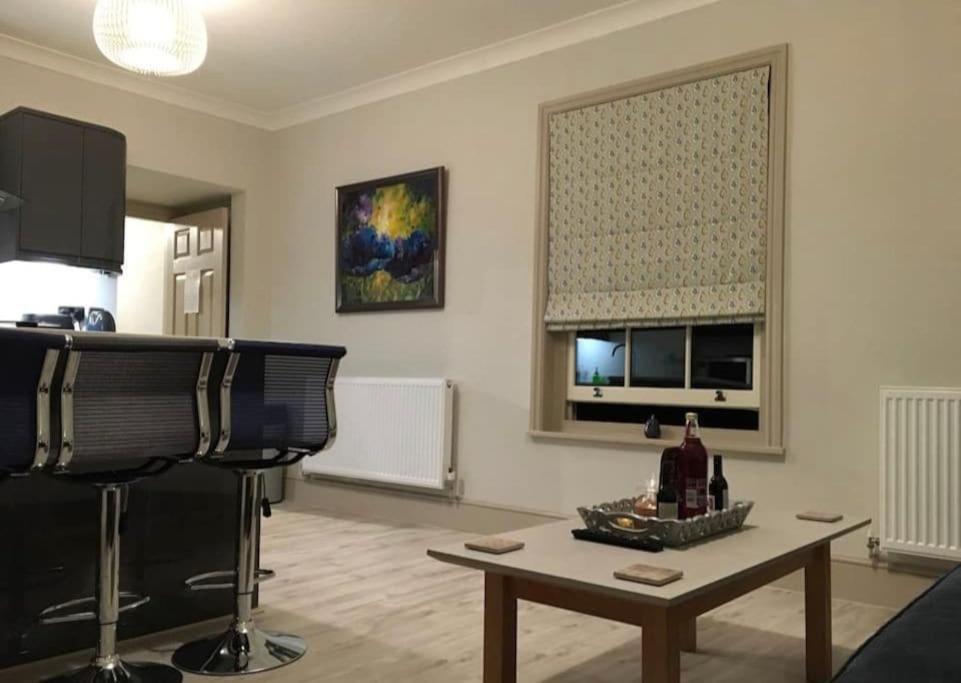 Pear Apartment York City Centre - Self Check-in - Tap to explore photos