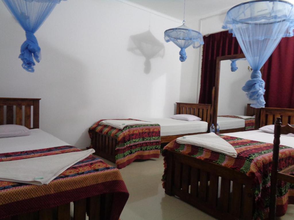 Saranga Holiday Inn photo 2