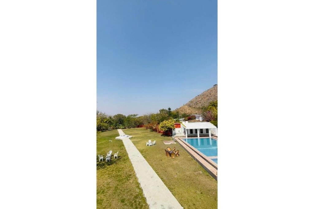 Raj Retreat Villa photo 4