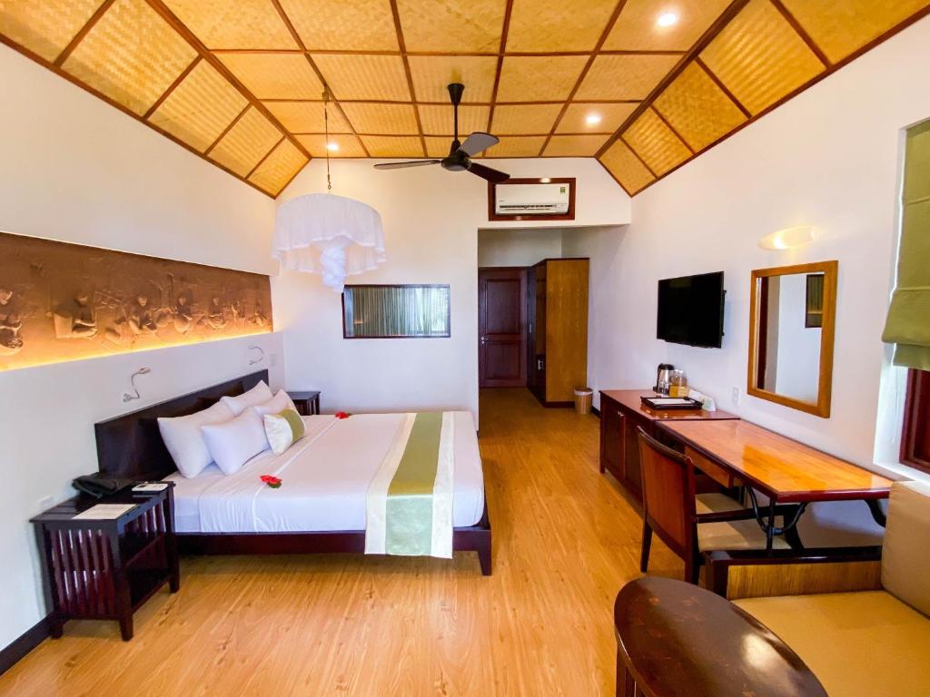 Bamboo Village Beach Resort & Spa 