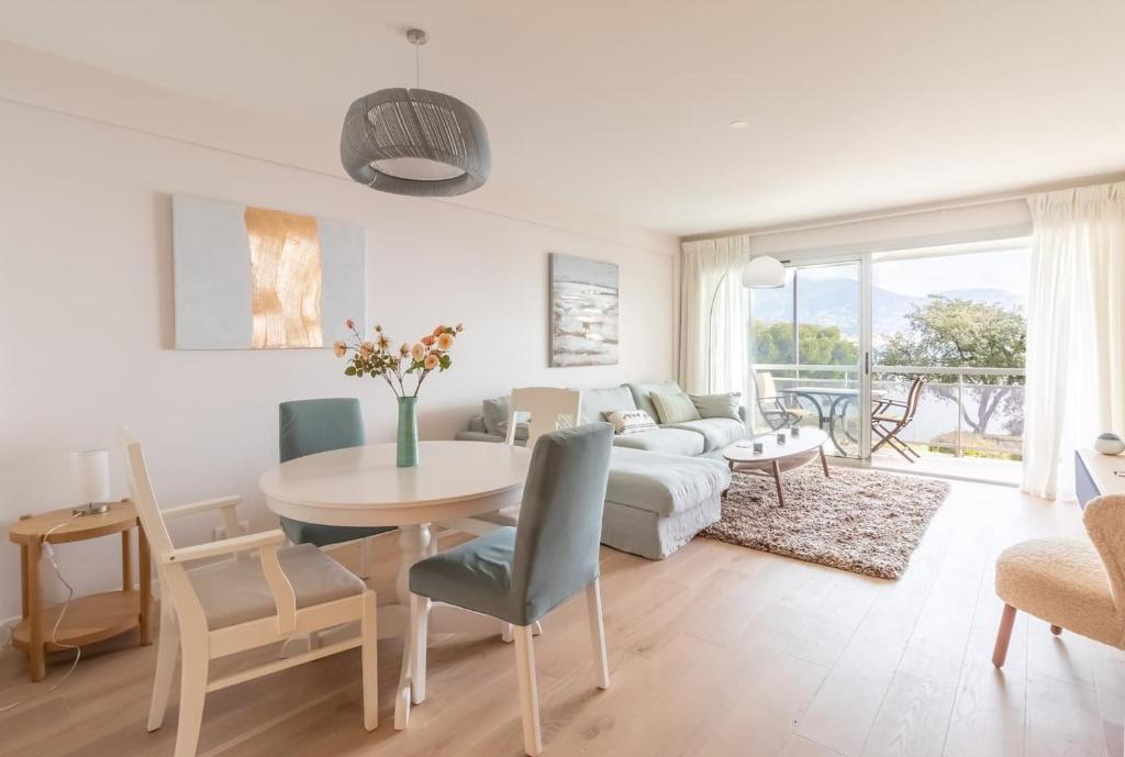 Magnificent 2-room Apartment Sea View Roquebrune photo 2