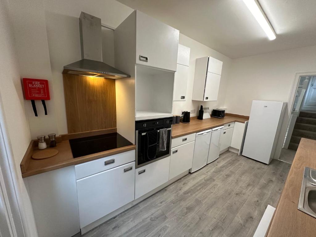 Ashbrook Stert St 5 bedroom property photo 4