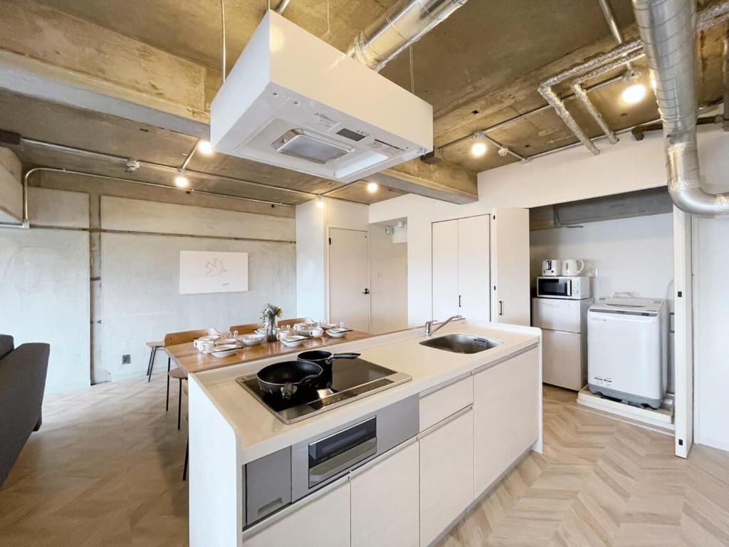 bHOTEL Dai3Himawari - Up to 10p 1 min Peace Park, Wonderful huge house photo 3