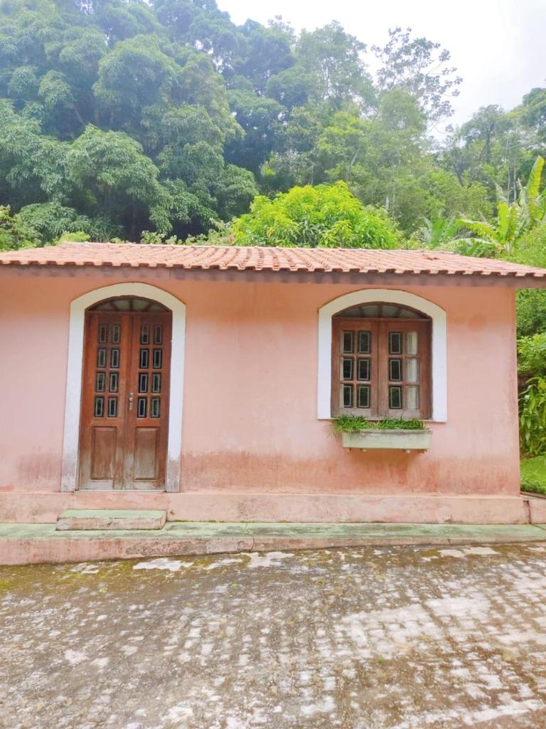 Chalé na Serra Cozinha Completa 2 quartos Cama Casal
