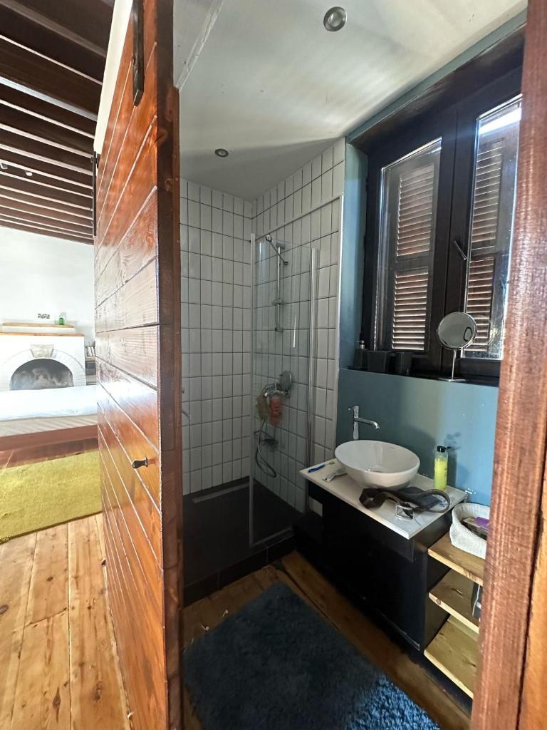 Olive House photo 4