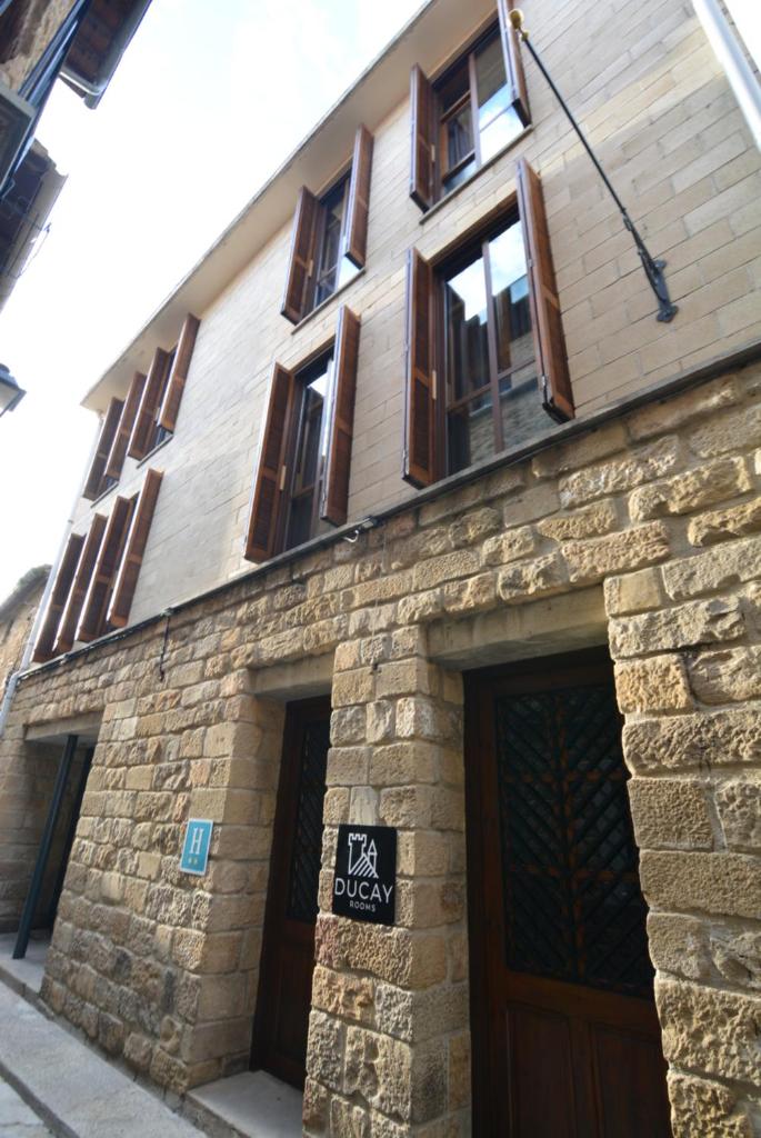 Ducay Rooms