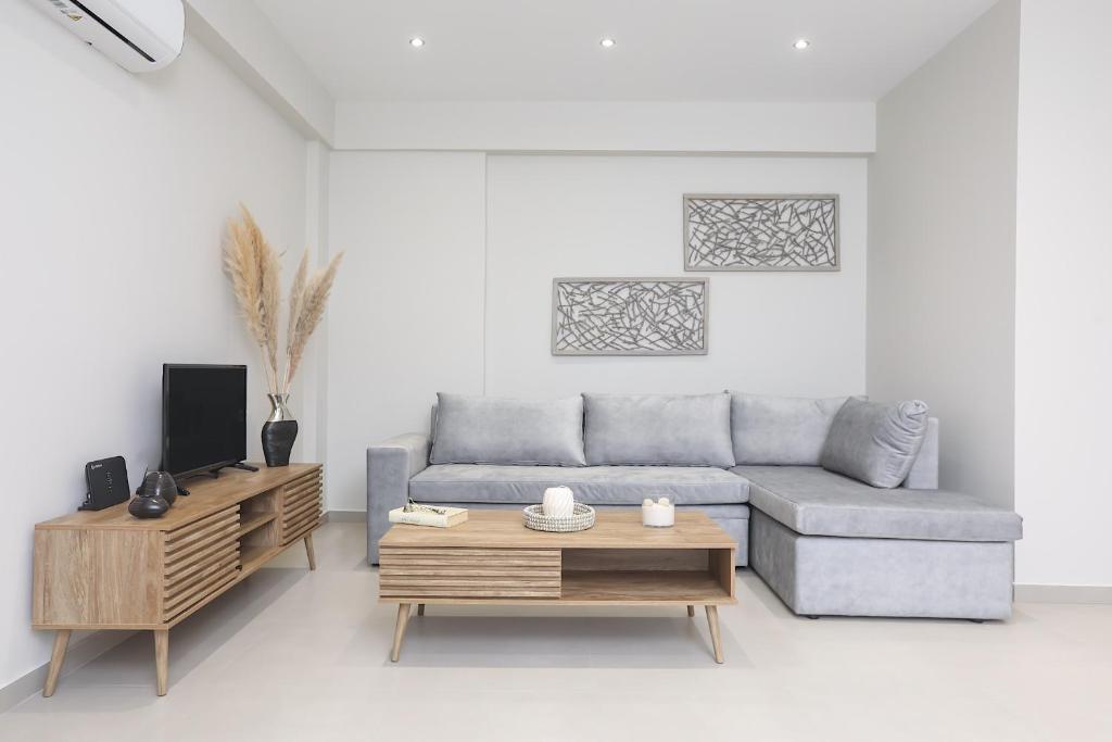JΕΝΑ House