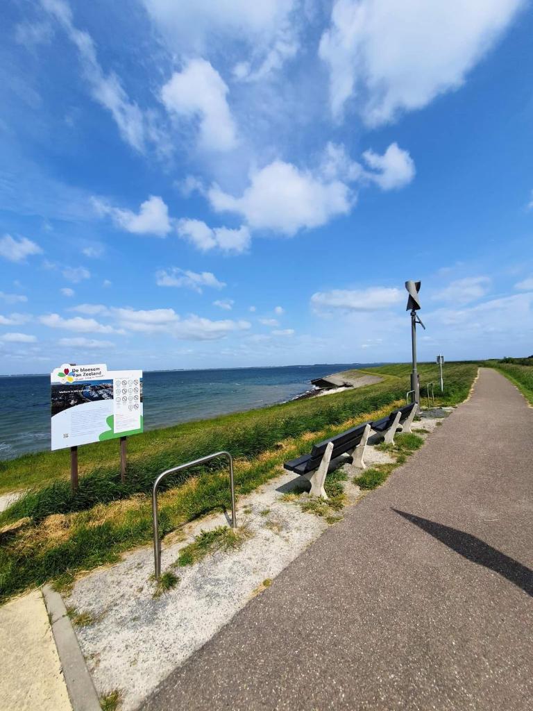Vakantiehuis op Villapark Oesterbaai aan zee , met speeltuin grenzend aan de tuin photo 2