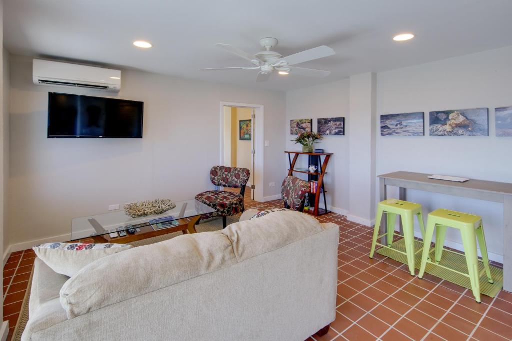 Sea La Vie about Waterfront St Thomas Escape with Pool photo 4