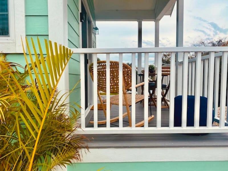 Pinecraft Tiny Home 'Green Parrot ' photo 3