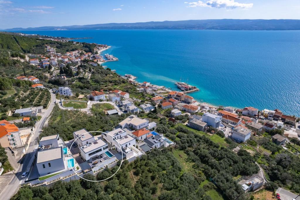 Villa Grey with 4 bedrooms, Heated pool, Sauna, Media room, Sea Views photo 3