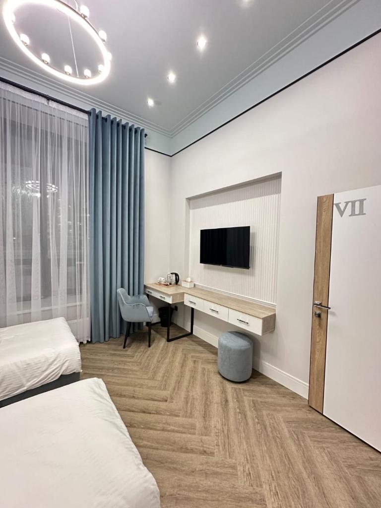 Five Hotel photo 3