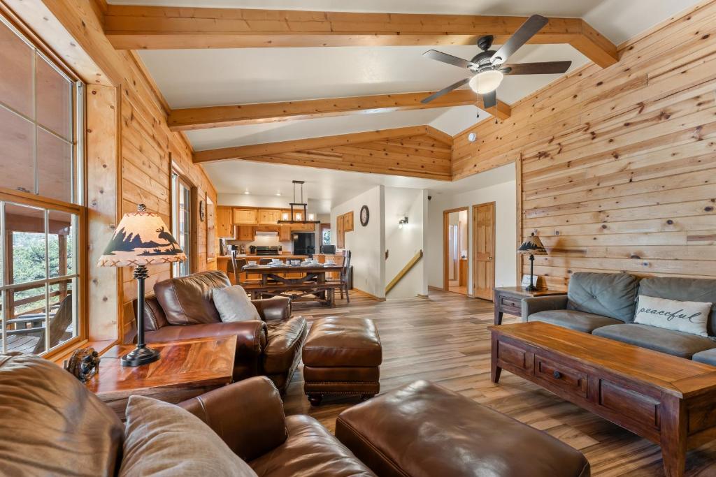 Rustic Pines photo 3