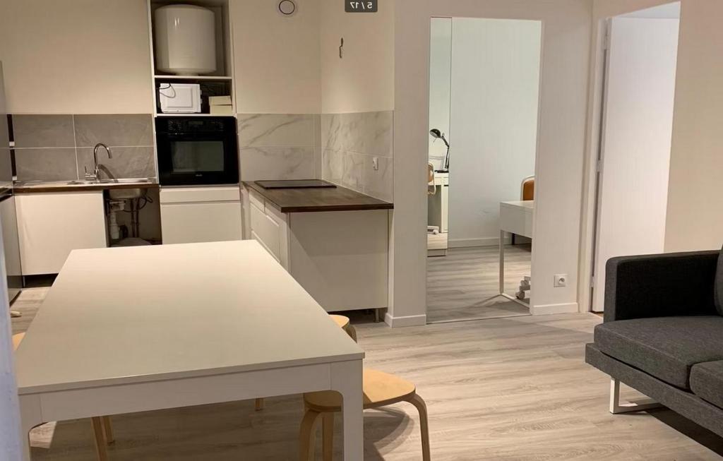 Newly renovated ready to welcome you photo 3