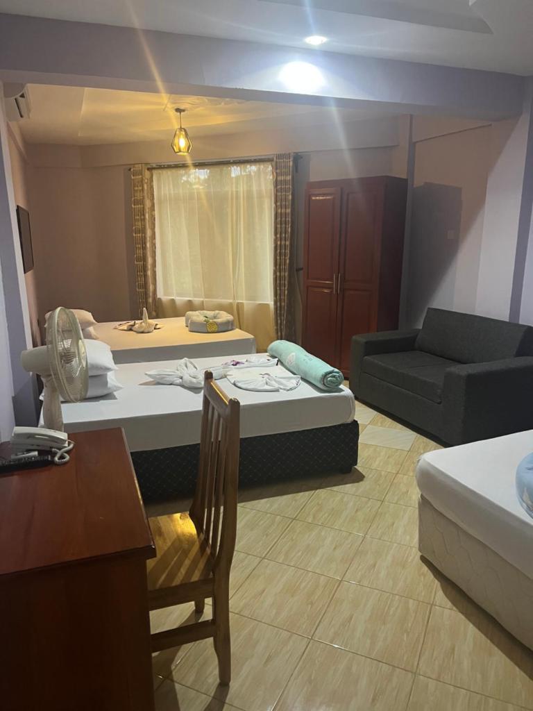 luxpalacehotel limited
