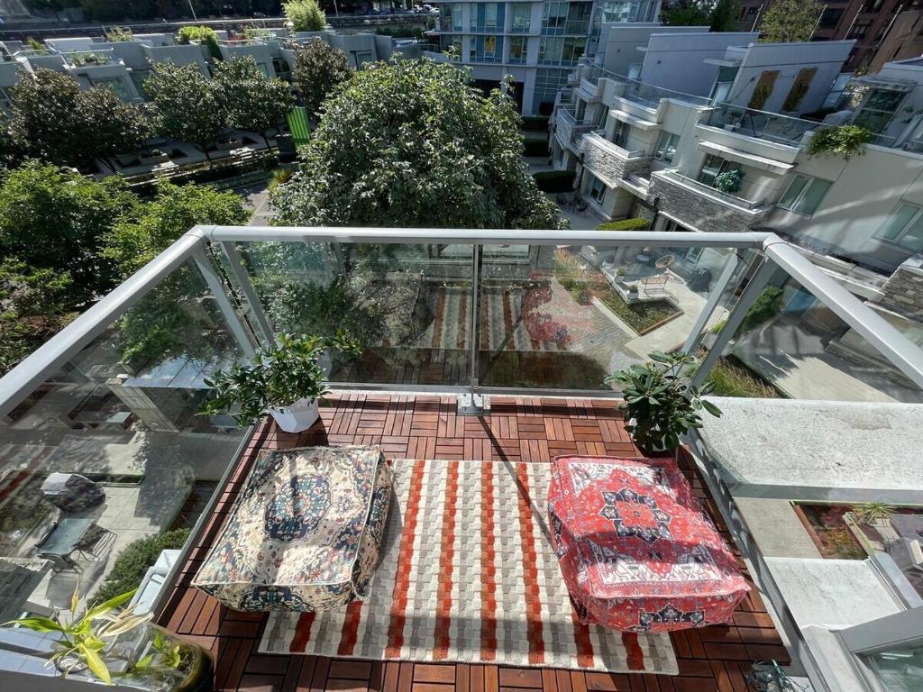 Gastown Downtown Apartment very central photo 4
