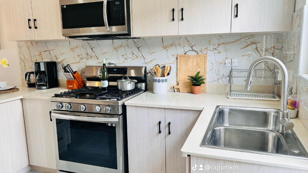 Mid-Century Modern Charm photo 2